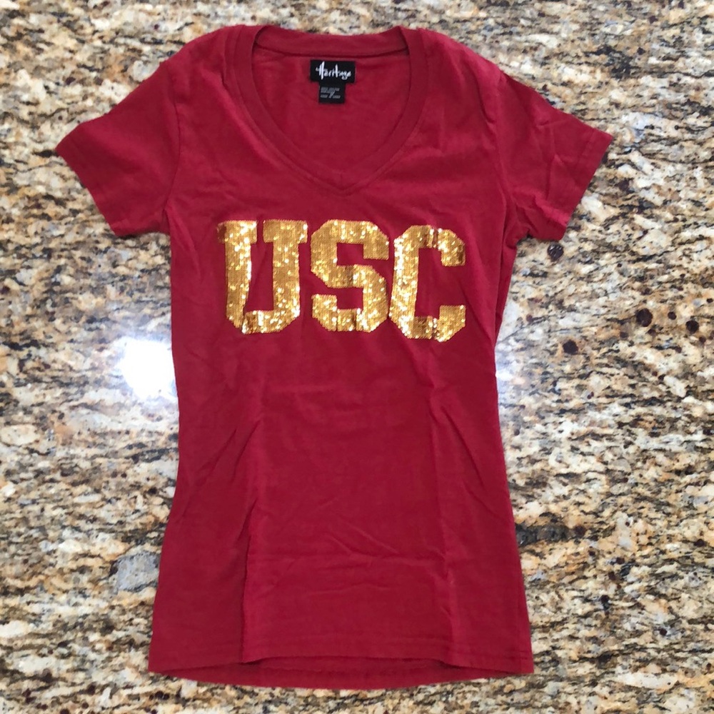 USC Women’s V-neck slim fit tee. Heritage brand. Size M. Fits like an XS.